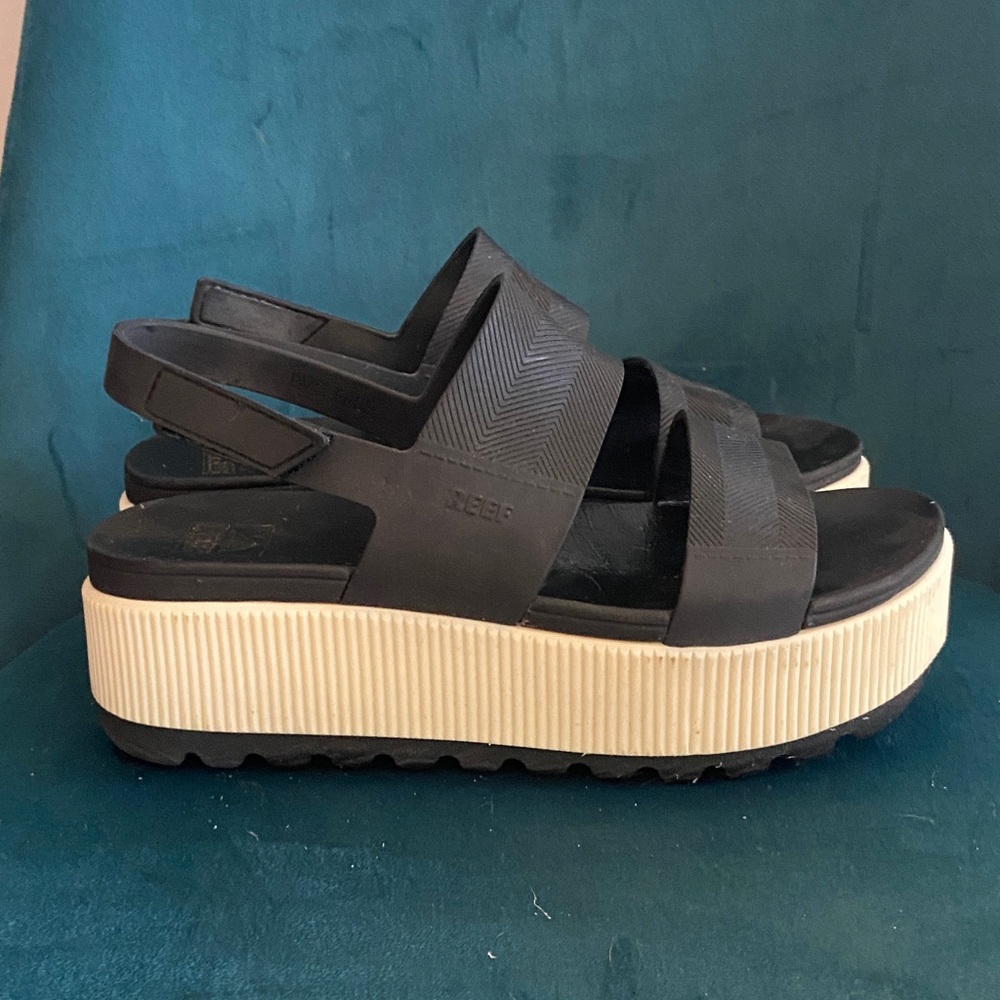 Reef Black and Cream Platform Sandals